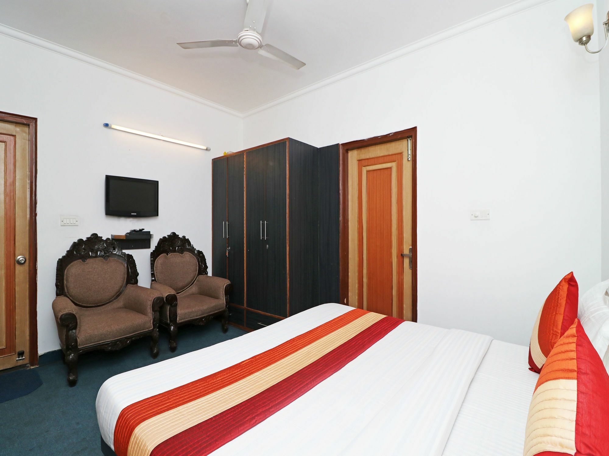 Oyo 13495 Balaji Residency Hotel New Delhi Exterior photo